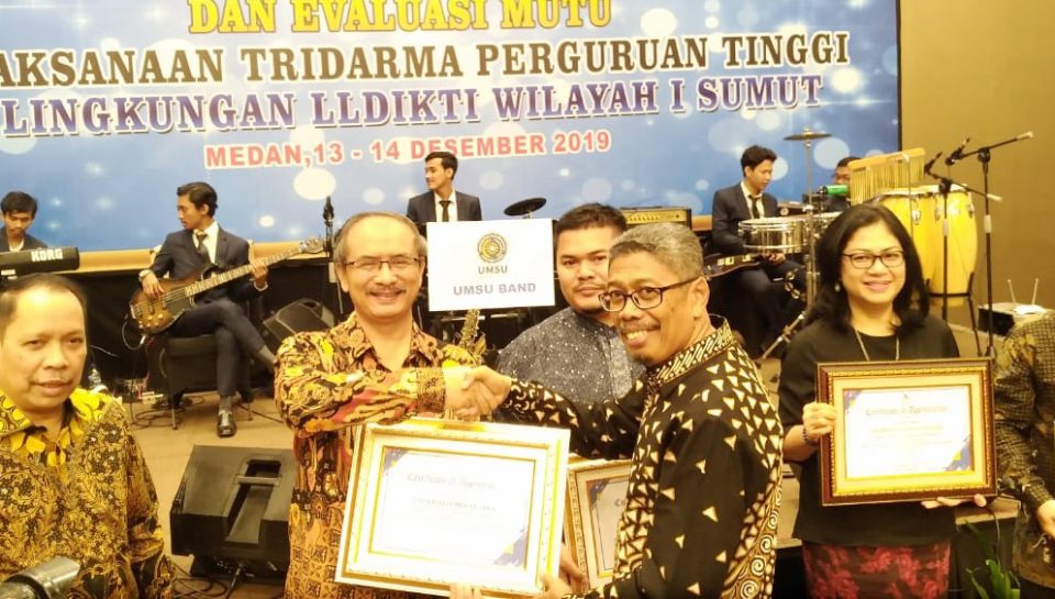 uma-meraih-penghargaan-dari-hasil-monitoring-dan-evaluasi-tridarma-perguruan-tinggi